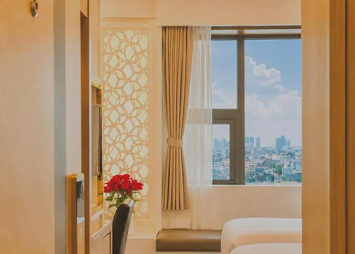 Lee Lat Phrao 4*