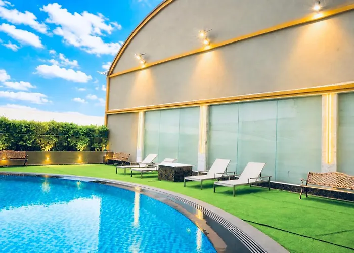 Lee Lat Phrao 4* 曼谷